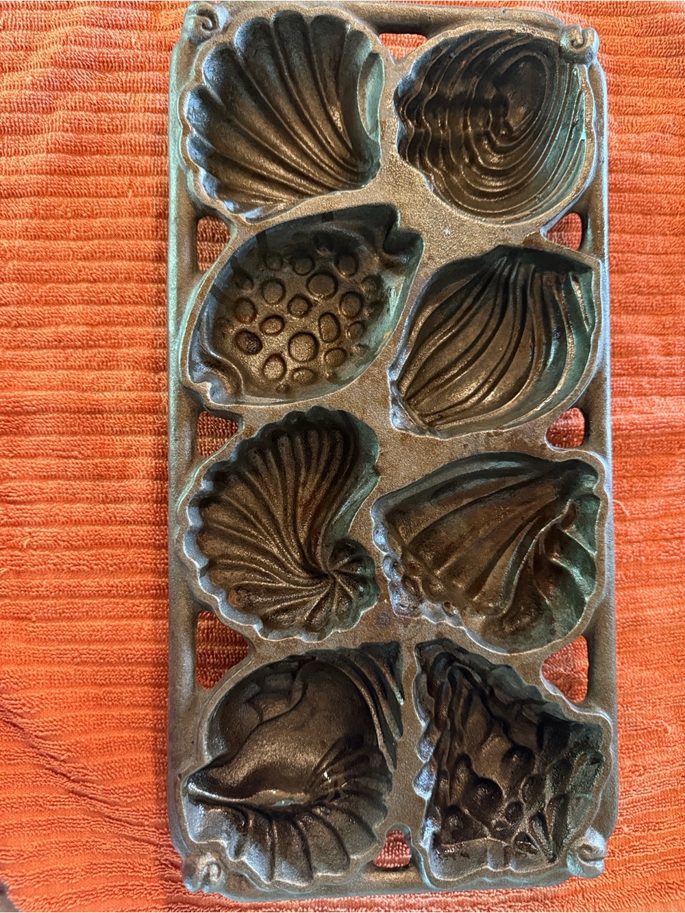 John Wright co cast iron mold